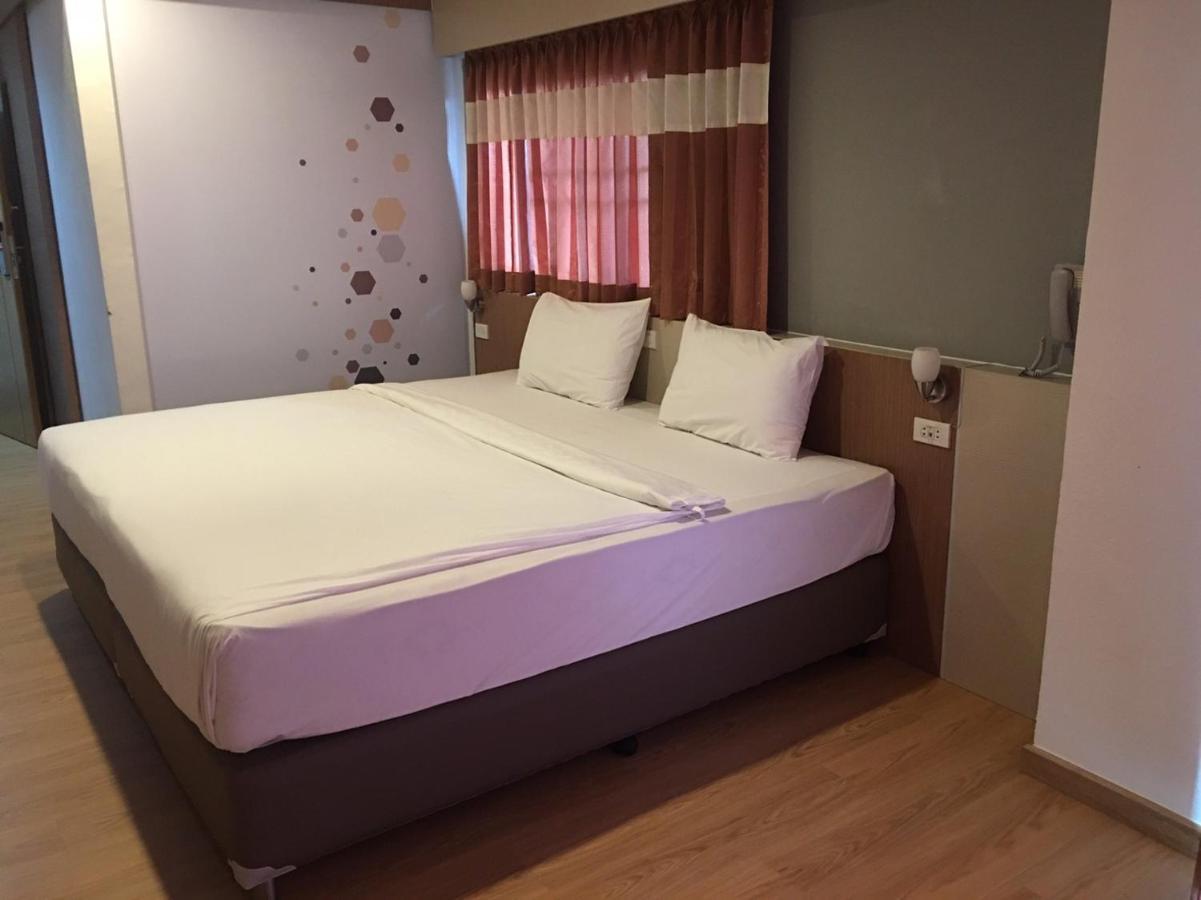 Ingnaam Hotel Rangsit Exterior foto
