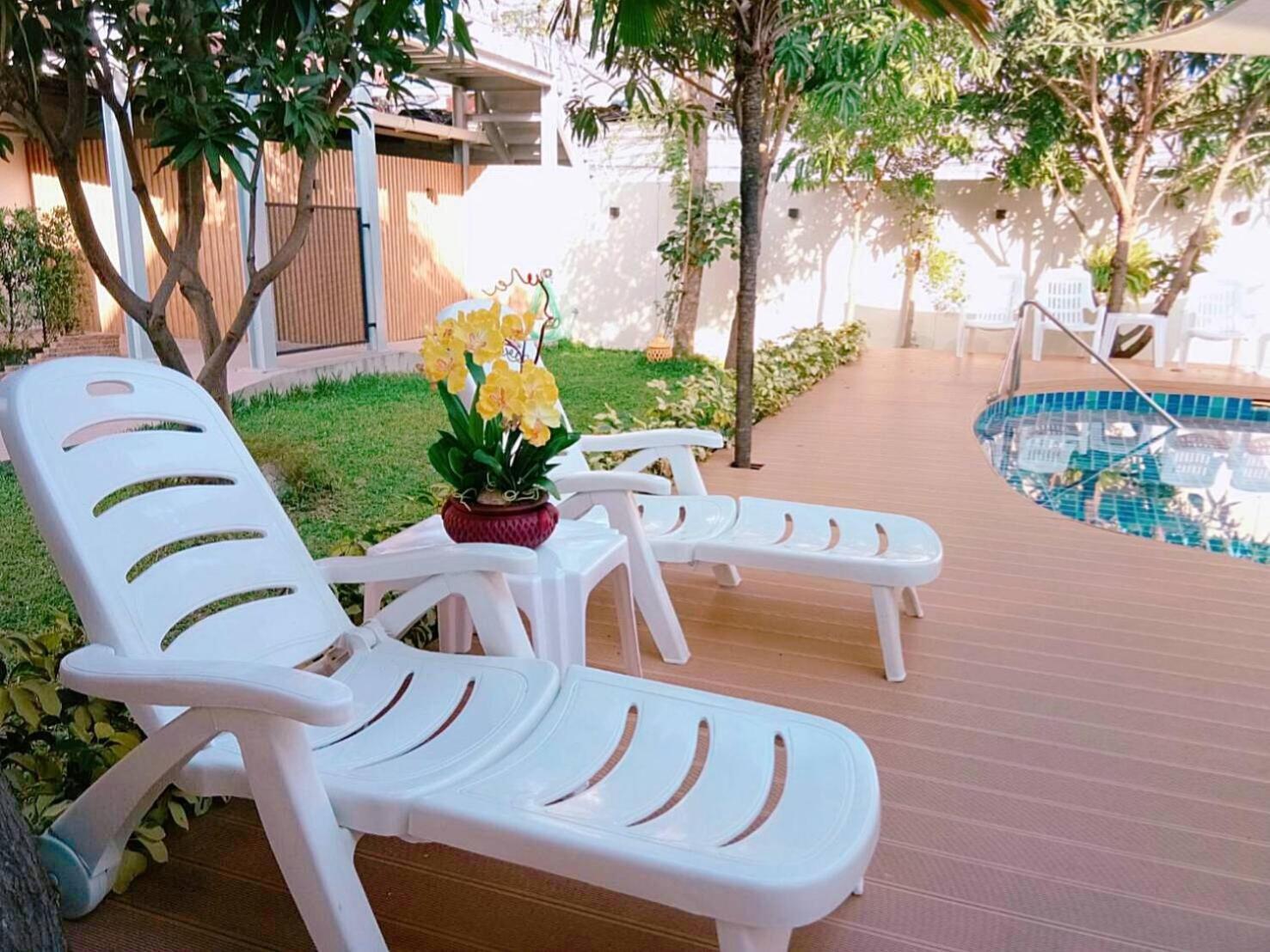 Ingnaam Hotel Rangsit Exterior foto