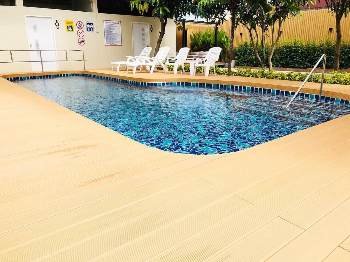 Ingnaam Hotel Rangsit Exterior foto